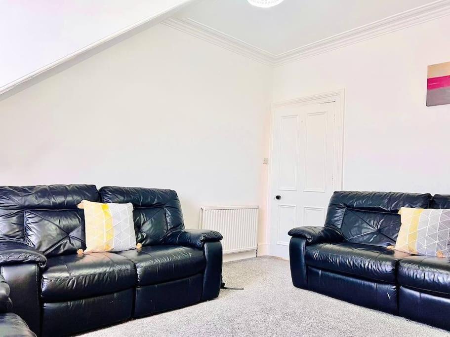 Crown House Two Bedroom Apartment Aberdeen Buitenkant foto