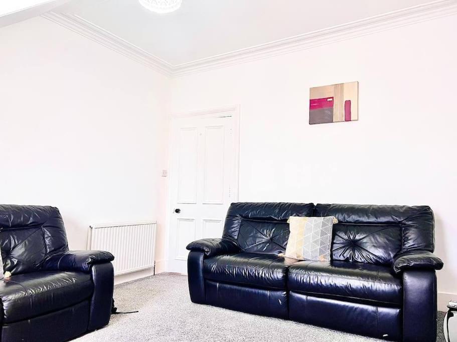 Crown House Two Bedroom Apartment Aberdeen Buitenkant foto